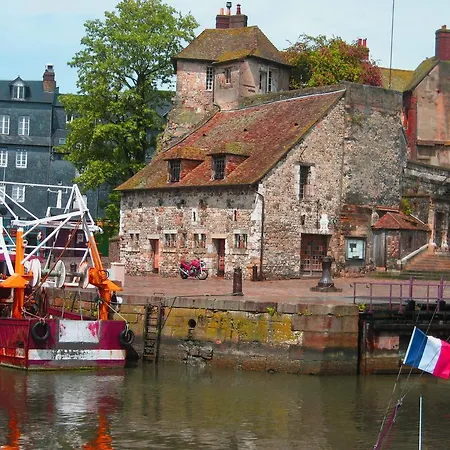 La Cachette De Julia *